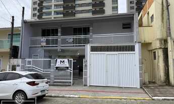 Imagem: Sobrado no centro de Balneário Piçarras