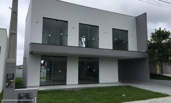 Imagem: Casa em condomínio fechado em Balneário