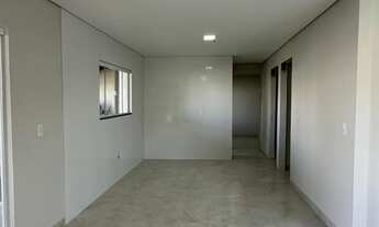 Imagem 4: Casa com piscina a venda em Navegantes Sc