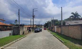 Imagem 3: Terreno em rua calcada