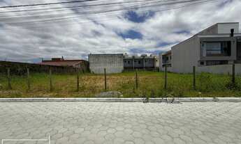 Imagem: Terreno pronto para construir