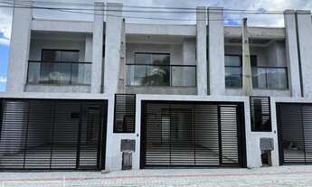 Imagem: Sobrado proximo do mar