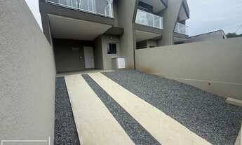 Imagem 6: Sobrado geminado no centro de Balneário Piçarras SC