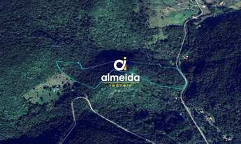 Imagem 7: Realize seu sonho com essa linda área de lazer com morros e área verde em Silvei