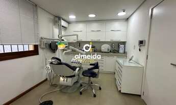 Imagem 6: Sala com equipamentos de dentista