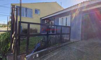 Imagem 2: Excelente casa de 2 dormitórios com piscina em Camobi