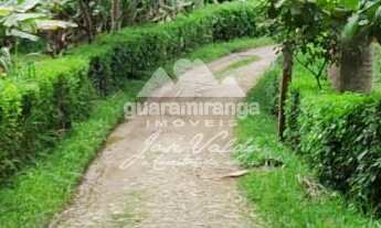 Imagem 7: Sítio com 60 ha, com 06 casas, 08 olhos dgua, 05 barragens e árvores frutíferas