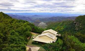 Imagem: Sítio de Alto Padrão com Vista e 5 Suítes