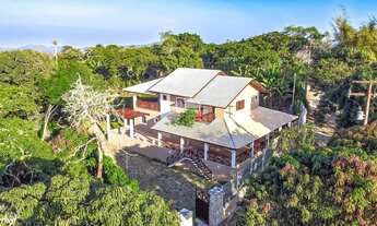 Imagem: Casa de 05 suítes, sendo uma master com