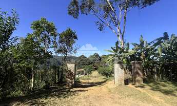 Imagem 2: Sítio com 4.1 ha, com casa sede, casa de caseiro, poço profundo e vista panorâmi