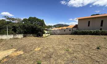 Imagem 4: Construa agora em Mulungu: terreno licenciado, cercado e com infraestrutura.”