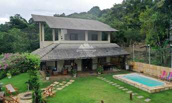 Imagem 5: Casa em condomínio informal com 3 quartos sendo 2 suítes, piscina aquecida e lar