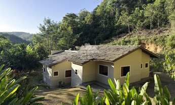 Imagem 4: Sitio com 2.1 hectares com casa principal e casa de caseiro