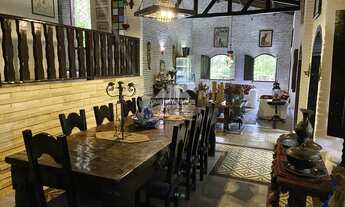 Imagem 7: Sítio com casa de 300 m² de área construída, suíte master e uma banheira hidroma