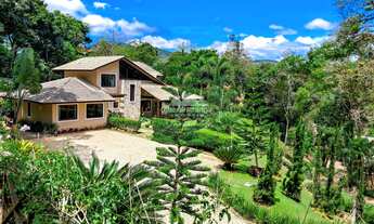 Imagem 5: Chácara com casa duplex de 250m² em uma área de 5.000 m², com deck com churrasqu