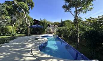 Imagem 5: Casa com 400m² de área construída, 05 suítes, mezanino, piscina e ofurô em Pacot