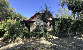 Imagem: Casa de condomínio com 04 quartos sendo