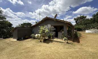 Imagem: Sitio com 5,16 ha com duas casas para reforma
