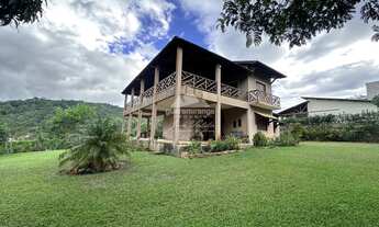 Imagem: Chárara com 335 m², 04 suítes, vista