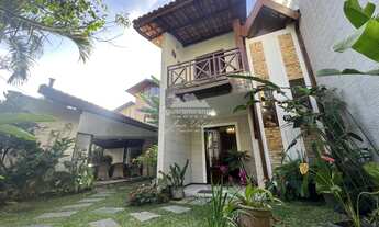 Imagem: Casa mobiliada em condomínio, com varanda