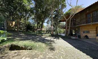 Imagem 4: Casa de 400m² em condomínio com 4.000m² de área de terreno com piscina