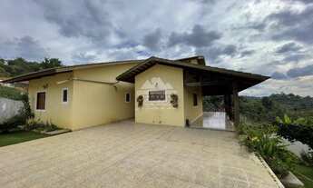 Imagem 2: Casa com 246m², varanda com vista panorâmica e 03 suítes em Mulungu/CE