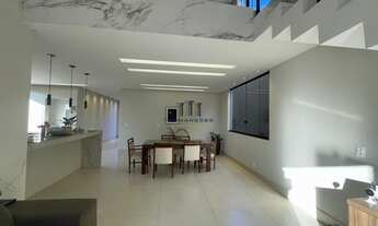 Imagem 4: Casa recém construída, 2 pavimentos, 4 quartos no condominio Gran Park em Vespas