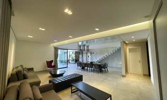 Imagem 2: Excelente casa alto padrão mobiliada com piscina e spa, 3 suítes em Alphaville V