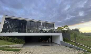 Imagem 1: Casa moderna mobiliada com 4 quartos, spa e piscina em Alphaville Vespasiano