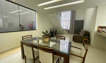 Imagem 5: Casa recém construída, 2 pavimentos, 4 quartos no condominio Gran Park em Vespas