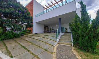 Imagem 2: Casa de alto padrão com piscina e jacuzzi, Residencial Gran Park-Vespasiano/MG