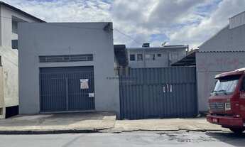 Imagem 2: Pátio Comercial com 500m2 Excelente localização Céu Azul