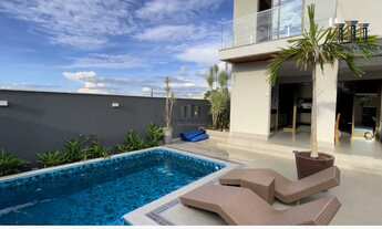 Imagem: Casa moderna 3 suítes com piscina e fotovoltaica