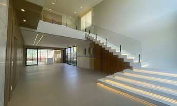 Imagem 3: Casa de Alto Padrão 4 quartos com piscina e gourmet 583m3/ Alphaville Vespasiano