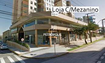 Imagem: Centro Comercial Moreira César Loja com