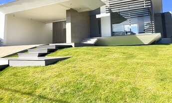 Imagem: Deslumbrante Residência com Vista Panorâmica