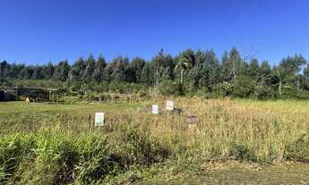 Imagem: Terreno de 325m² no loteamento Parque das