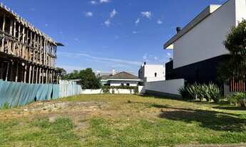 Imagem: Belo terreno com frente Leste no condomínio