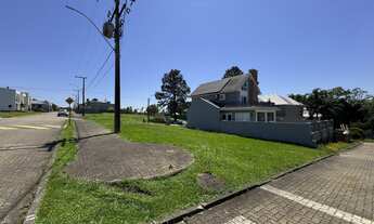 Imagem 2: Terreno de esquina com 3 frentes no Belle Ville