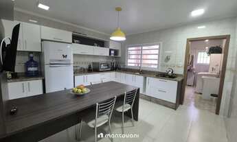 Imagem 7: ???? Ampla Casa com 256 m² no Charmoso Bairro Santo Inácio