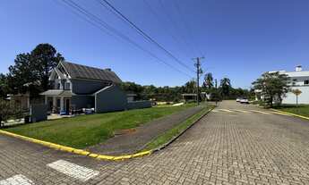 Imagem 4: Terreno de esquina com 3 frentes no Belle Ville