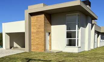 Imagem: Casa de esquina no Condomínio Belle Ville