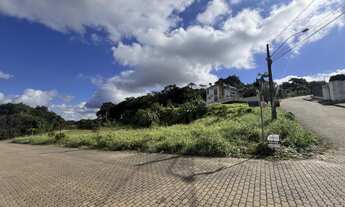 Imagem 2: Terreno de esquina com ampla frente no Jardim das Hortênsias