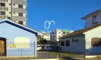 Imagem: Dois terrenos ideais para construções