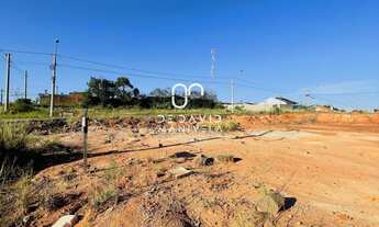 Imagem: Terreno de esquina no bairro Diácono João