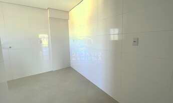 Imagem 7: Apartamento 02 dormitórios com 01 suíte e sacada com churrasqueira no bairro Ros