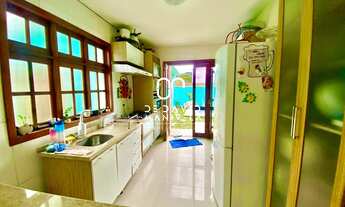 Imagem 5: Casa com piscina e banheira de hidromassagem