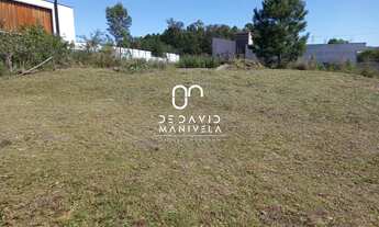 Imagem 7: Terreno com projeto e fundações pronto para venda