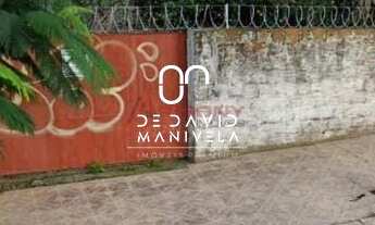 Imagem: Terreno Murado Próximo Ao Colégio Militar