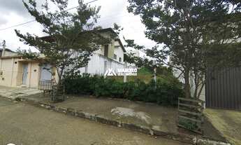 Imagem 3: Vendo lote 300 M2 no bairro Petrópolis em frente ao Poço Escuro